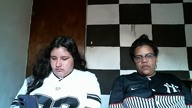 Snapshot of Valeria_Tiffany chatting on April 2026 09:59:01 PM Valeria Tiffany online show from April 2026 09:59:01 PM