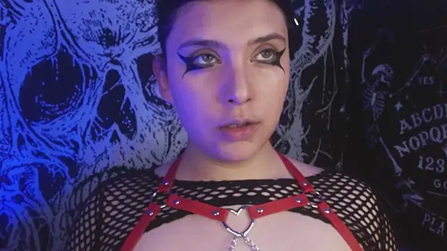 mikaskullcs online show from September 2025 12:58:02 AM