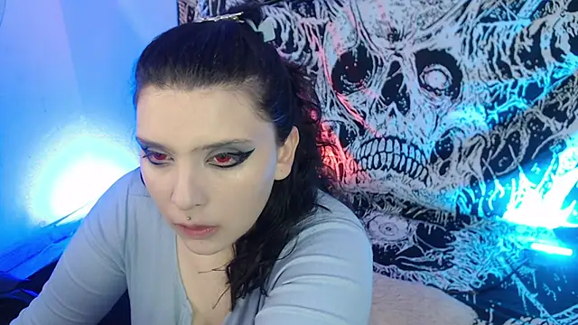 mikaskullcs online show from April 2026 10:18:01 PM