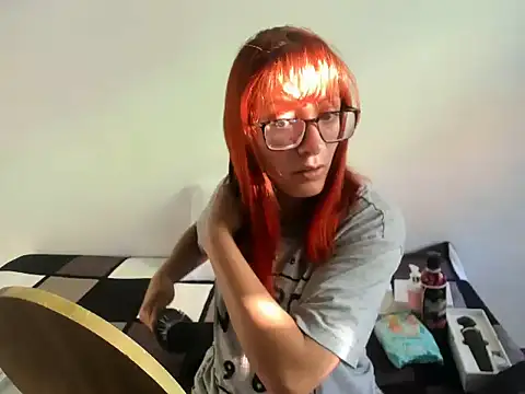 Snapshot of DulceXmile chatting on September 2025 12:18:01 PM DulceXmile online show from September 2025 12:18:01 PM