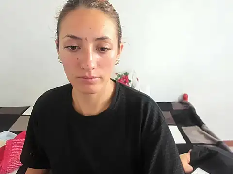 Snapshot of DulceXmile chatting on October 2025 06:17:01 PM DulceXmile online show from October 2025 06:17:01 PM