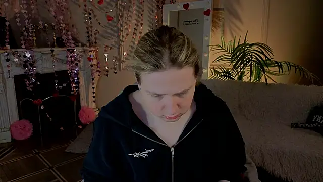 Jes Solar online show from February 2026 10:52:02 PM