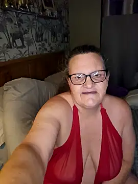 MissQueenBeex online show from February 2026 07:43:01 PM