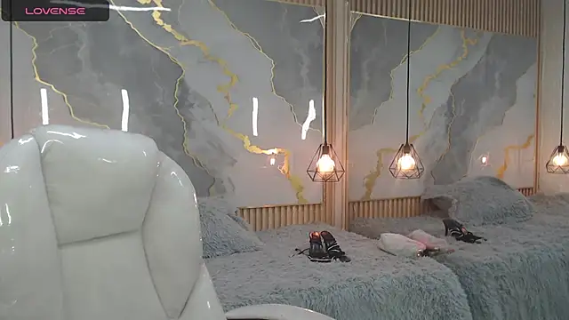 nei girl online show from September 2025 11:10:01 AM