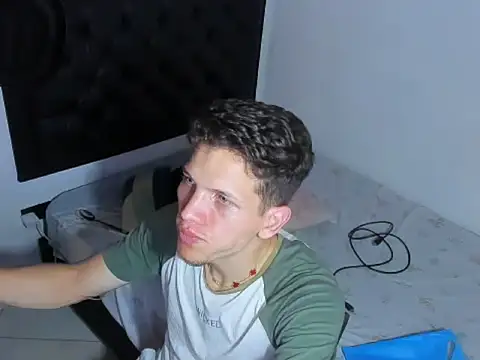 kevinkewman online show from December 2025 03:51:02 PM