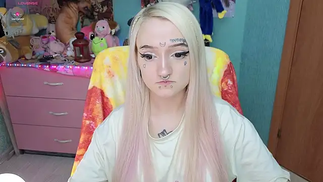 Manuela unicorn online show from November 2025 03:18:02 AM