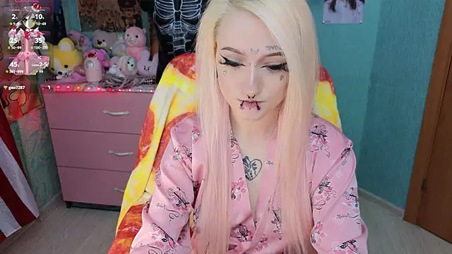 Manuela unicorn online show from February 2026 12:00:01 PM