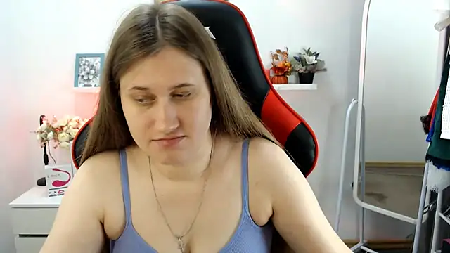 Snapshot of Lucky_Lana chatting on June 2026 02:40:02 AM Lucky Lana online show from June 2026 02:40:02 AM
