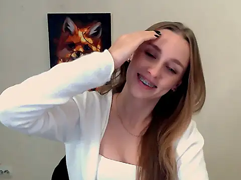 Snapshot of Doll_Angelina chatting on October 2025 06:14:01 AM Doll Angelina online show from October 2025 06:14:01 AM