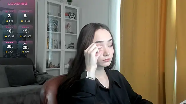 Snapshot of Lillllos chatting on November 2025 04:34:02 AM Lillllos online show from November 2025 04:34:02 AM