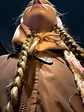 bambi lu online show from October 2025 04:50:01 PM