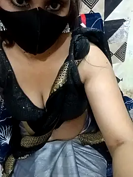 Snapshot of Summi-G chatting on March 2025 06:16:01 AM Summi-G online show from March 2025 06:16:01 AM
