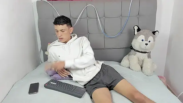 jeims hotboy online show from July 2026 02:31:01 PM