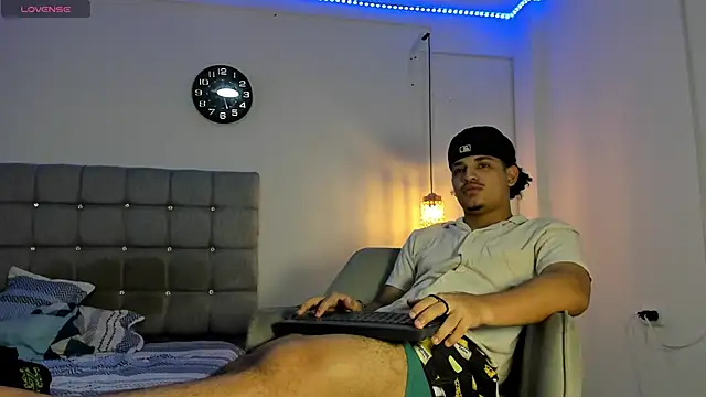 samxx muscle online show from October 2025 02:37:01 PM