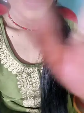Snapshot of Eshwari_Chopra chatting on April 2026 03:37:02 AM Eshwari Chopra online show from April 2026 03:37:02 AM