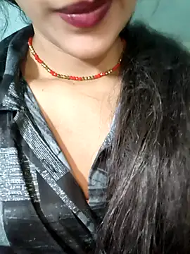 Snapshot of Eshwari_Chopra chatting on April 2026 03:54:02 AM Eshwari Chopra online show from April 2026 03:54:02 AM