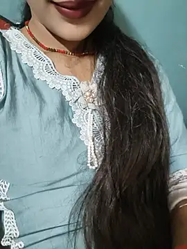 Snapshot of Eshwari_Chopra chatting on May 2026 04:50:01 PM Eshwari Chopra online show from May 2026 04:50:01 PM