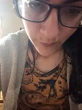 Camilitah online show from October 2025 12:15:02 PM