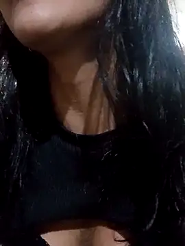 Camilitah online show from April 2026 06:30:02 PM