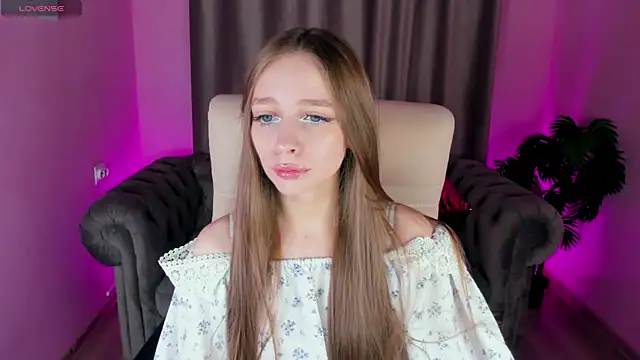 Amy Waynee online show from October 2025 04:29:02 PM