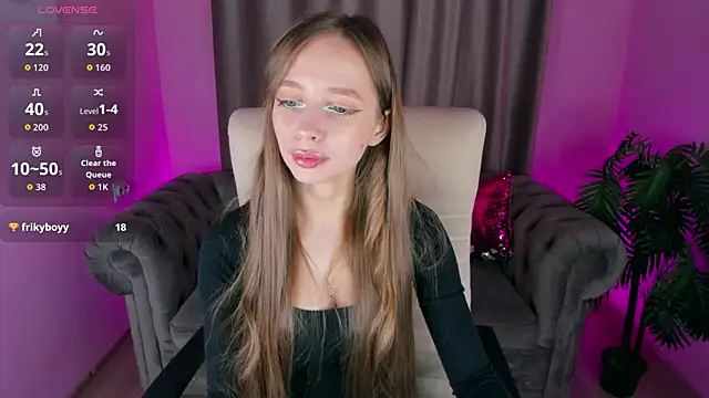 Amy Waynee online show from November 2025 04:20:02 PM