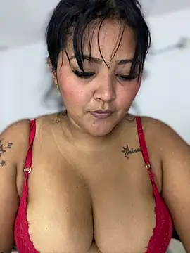 Snapshot of sashaoficial_ chatting on February 2026 10:13:01 PM sashaoficial online show from February 2026 10:13:01 PM