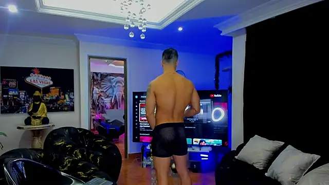 Snapshot of Lukas_Green chatting on December 2025 05:13:01 AM Lukas Green online show from December 2025 05:13:01 AM