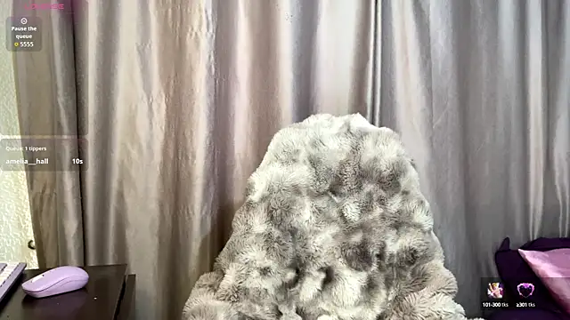 emma  bell  online show from October 2025 04:25:02 PM