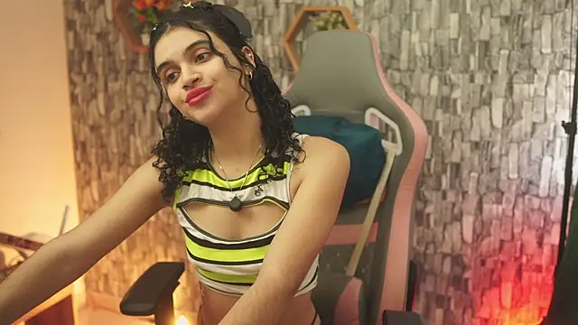 Snapshot of bonniie_98_ chatting on July 2026 08:26:02 PM bonniie 98 online show from July 2026 08:26:02 PM