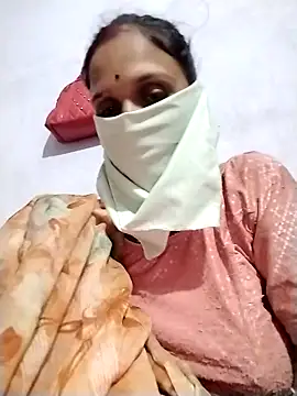 Soniy-Maax online show from March 2026 04:57:02 PM