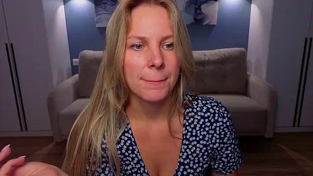 Snapshot of MelanieBennett chatting on July 2026 09:26:01 AM MelanieBennett online show from July 2026 09:26:01 AM