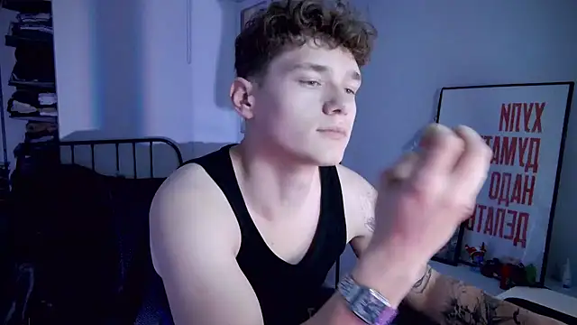 DanyDavis online show from September 2025 08:22:02 PM