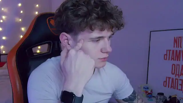 DanyDavis online show from November 2025 05:04:02 PM