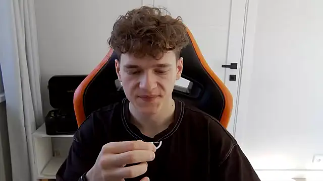 DanyDavis online show from March 2026 08:19:01 AM