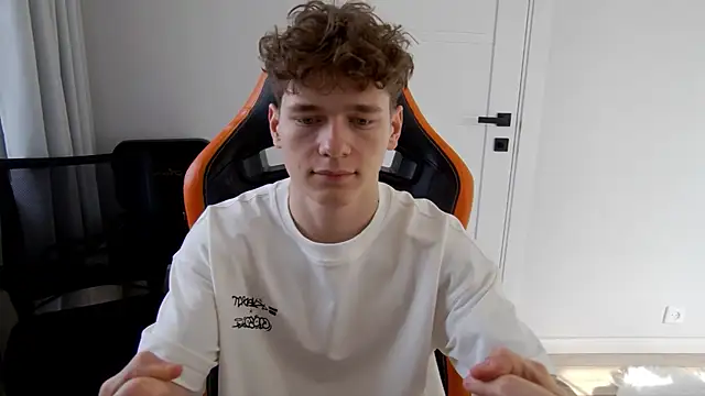 DanyDavis online show from March 2026 08:20:01 AM