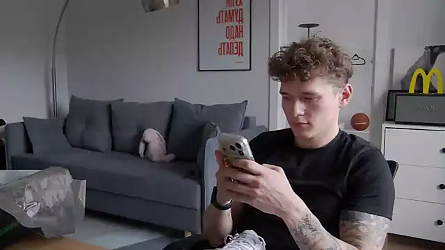 DanyDavis online show from May 2026 12:56:01 PM