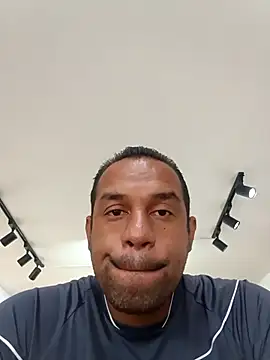 elnegro707070 online show from October 2025 11:09:01 AM