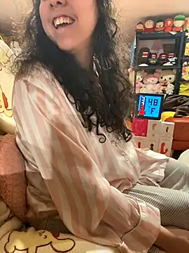 w3tkittty online show from November 2025 10:26:02 PM