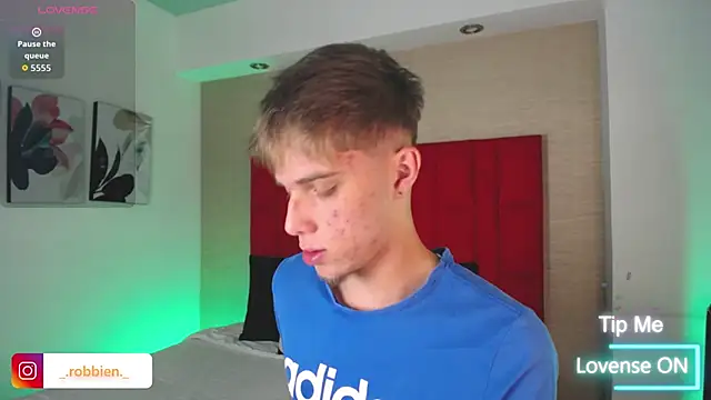 Robbin Blaze online show from March 2026 05:08:01 AM