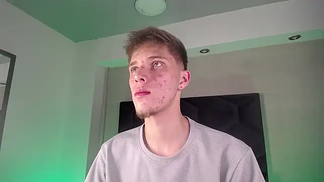 Robbin Blaze online show from March 2026 09:59:01 PM