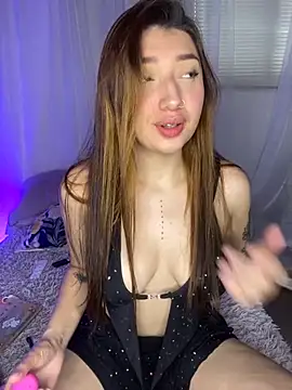 Mia  Gray online show from November 2025 06:29:01 PM