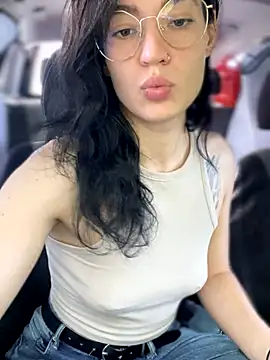 MeekyRich online show from September 2025 03:28:02 AM