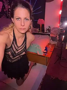 MiaMega online show from July 2026 10:08:02 PM