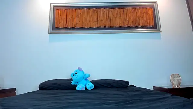 Bella  hamilton online show from June 2026 02:00:01 AM