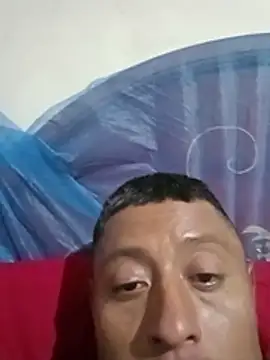 Snapshot of luuiss12 chatting on October 2025 06:04:01 AM luuiss12 online show from October 2025 06:04:01 AM