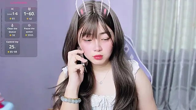 yuki3366 online show from September 2025 04:25:01 AM