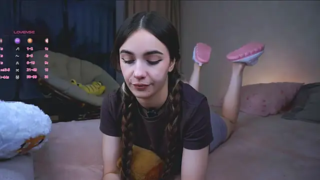 CupSizeGirl online show from September 2025 04:30:01 PM