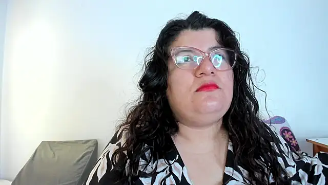 Snapshot of mystery_psique chatting on April 2026 01:42:02 PM mystery psique online show from April 2026 01:42:02 PM