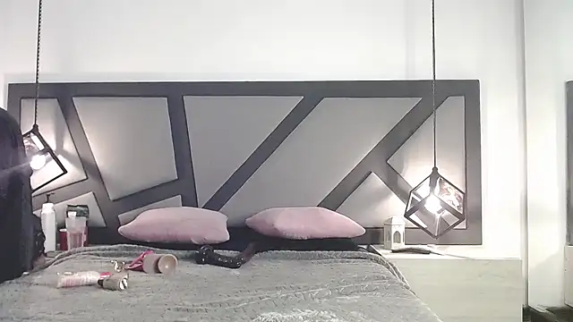 amanda ramirez online show from May 2026 09:56:02 PM