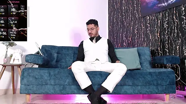 Snapshot of samuelcoopeer chatting on November 2025 06:52:01 PM samuelcoopeer online show from November 2025 06:52:01 PM